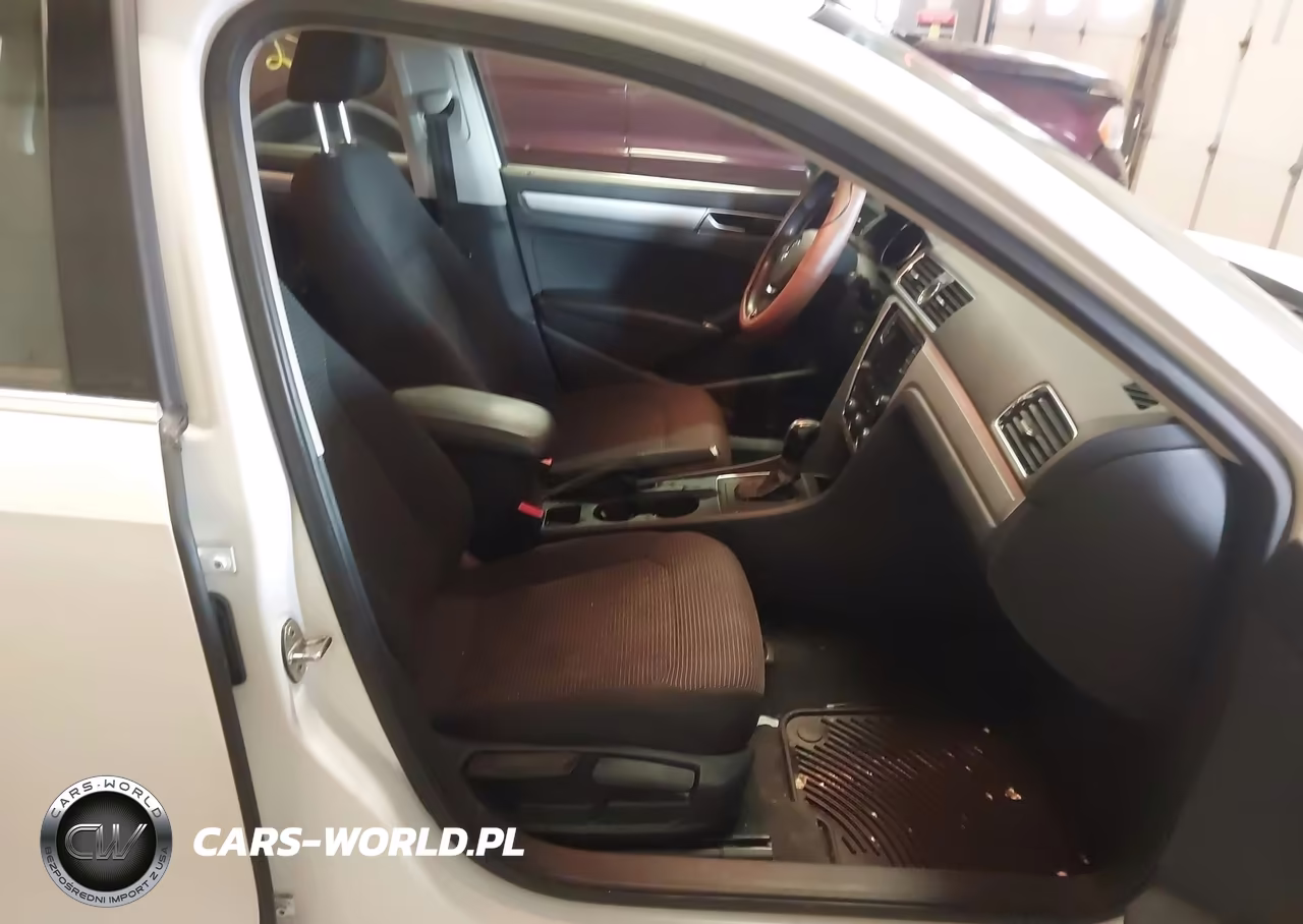 2016 Volkswagen Passat 1.8T S VIN:1VWAT7A36GC005884 - 5