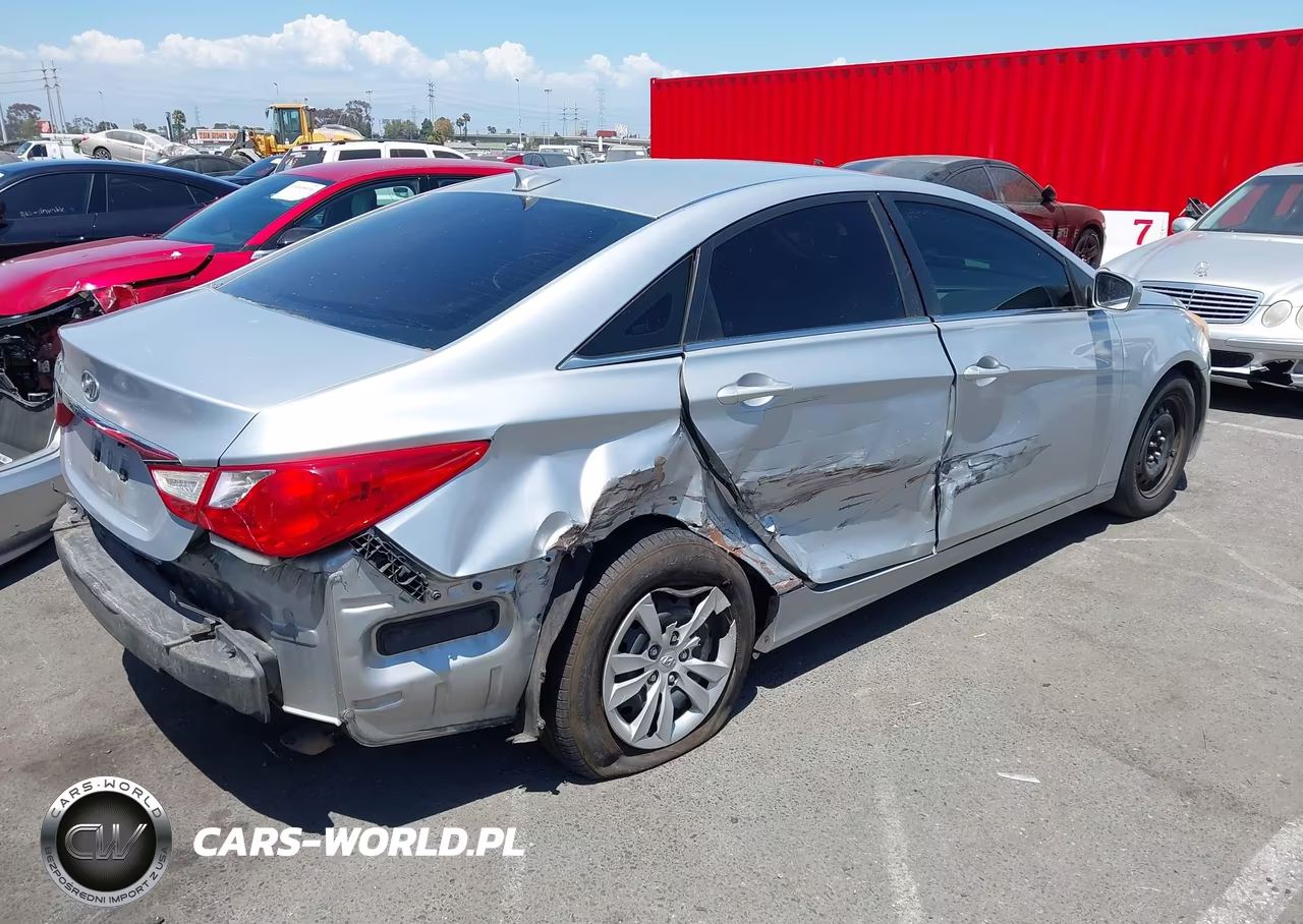 2013 Hyundai Sonata Gls VIN:5NPEB4AC2DH546467 - 4