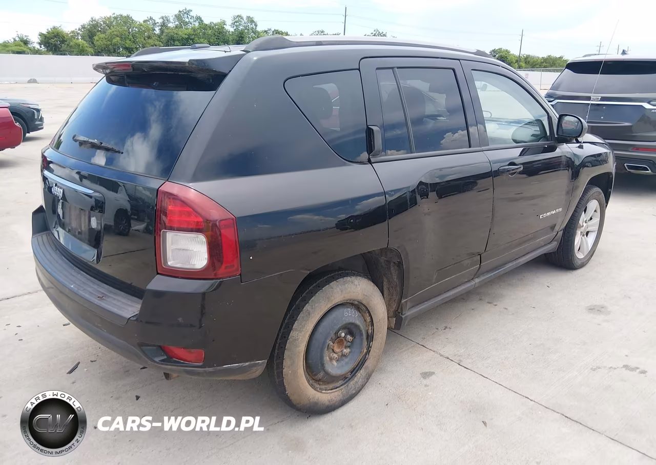 2017 Jeep Compass Sport VIN:1C4NJCBA4HD124044 - 4