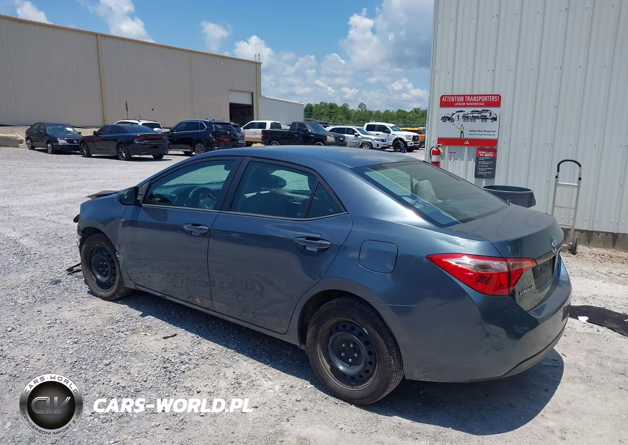 2019 Toyota Corolla Le VIN:5YFBURHE2KP882007 - 3