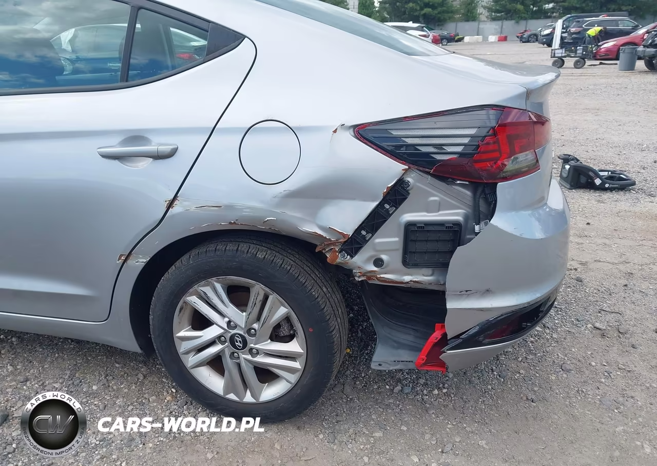 2020 Hyundai Elantra Sel VIN:5NPD84LF4LH555901 - 14