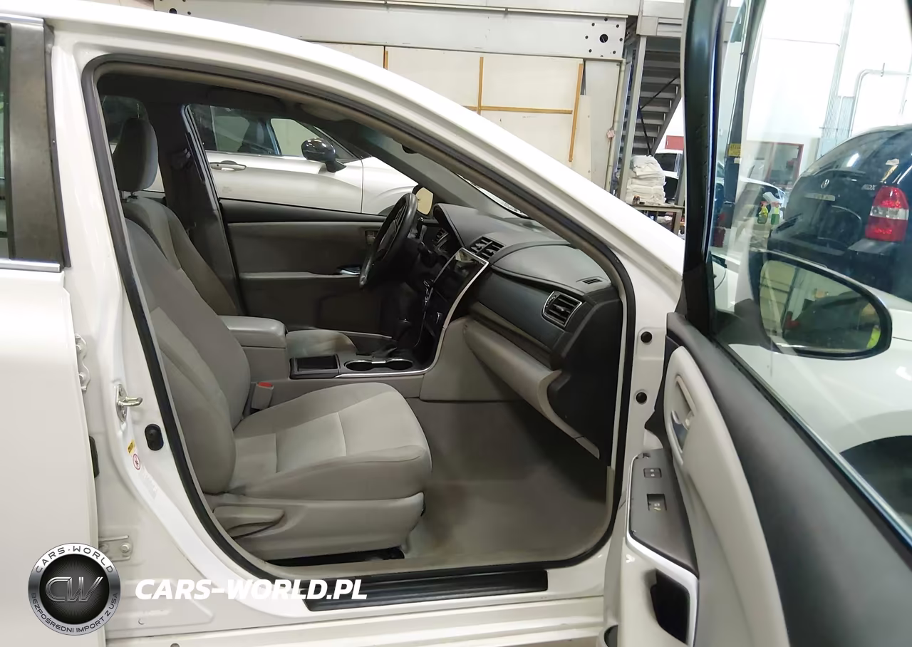 2015 Toyota Camry Le VIN:4T1BF1FK0FU492838 - 5