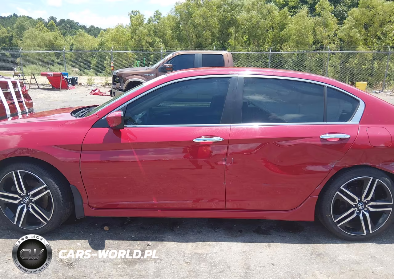 2016 Honda Accord Sport VIN:1HGCR2F52GA178404 - 14