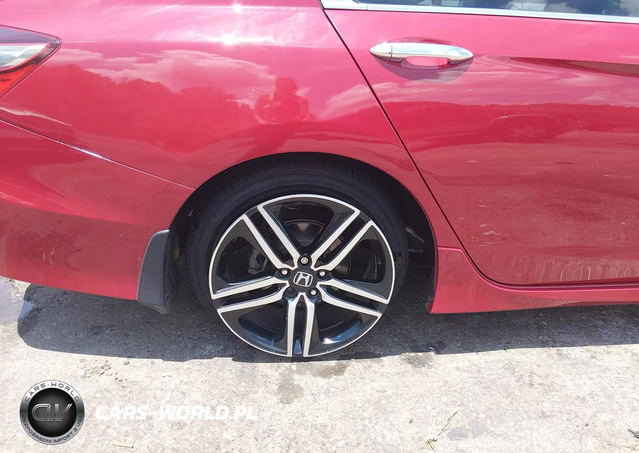 2016 Honda Accord Sport VIN:1HGCR2F52GA178404 - 19
