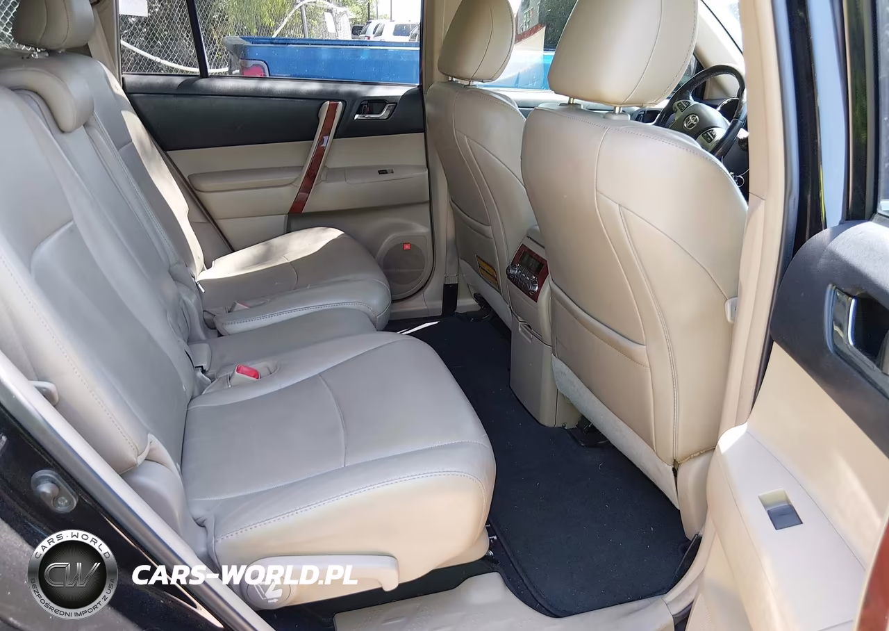 2011 Toyota Highlander Limited V6 VIN:5TDYK3EH6BS030973 - 8