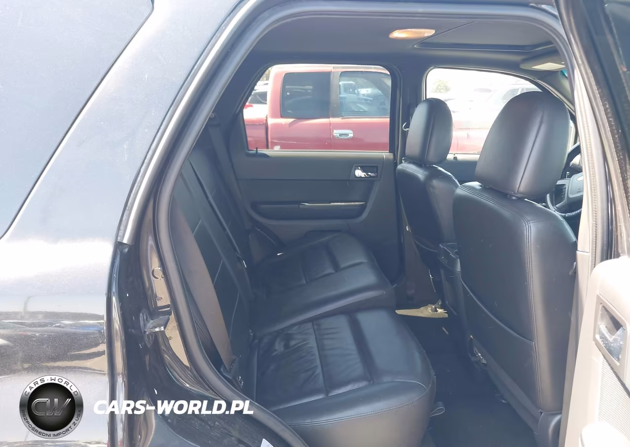 2011 Ford Escape Limited VIN:1FMCU0E71BKB48412 - 8