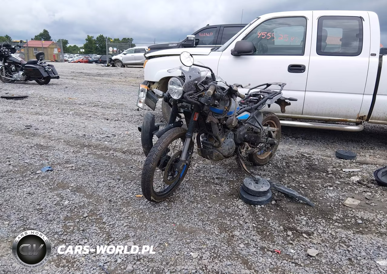 2025 Royal Enfield Motors Himalayan 450 VIN:ME3BGK40XSK504131 - 2