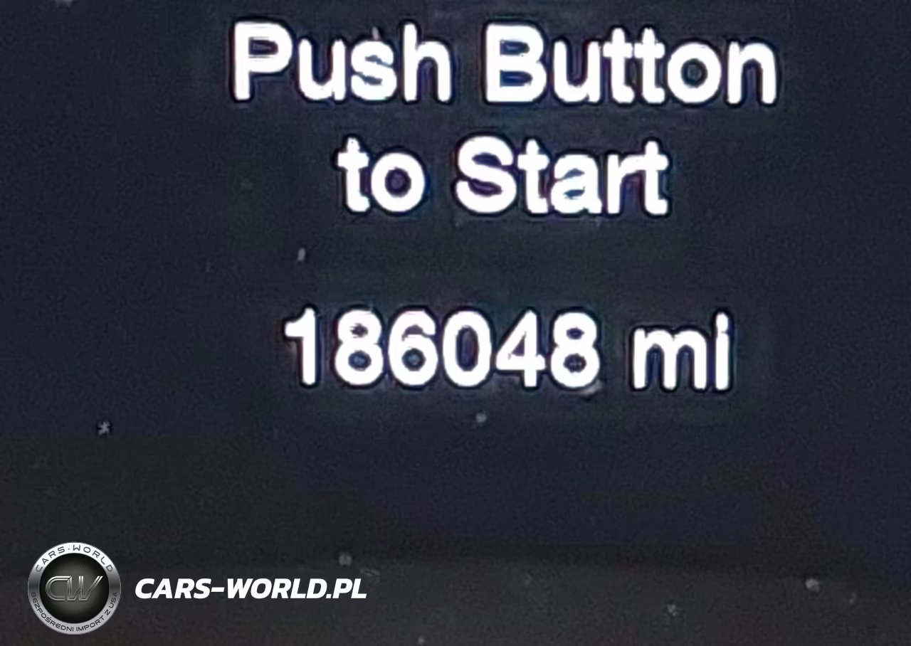 2018 Jeep Grand Cherokee Altitude 4X4 VIN:1C4RJFAG7JC156488 - 15
