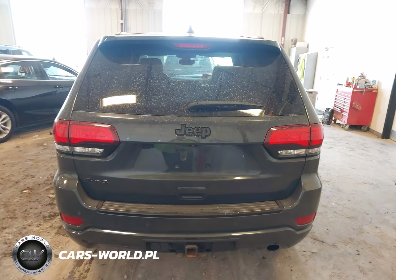 2018 Jeep Grand Cherokee Altitude 4X4 VIN:1C4RJFAG7JC156488 - 16