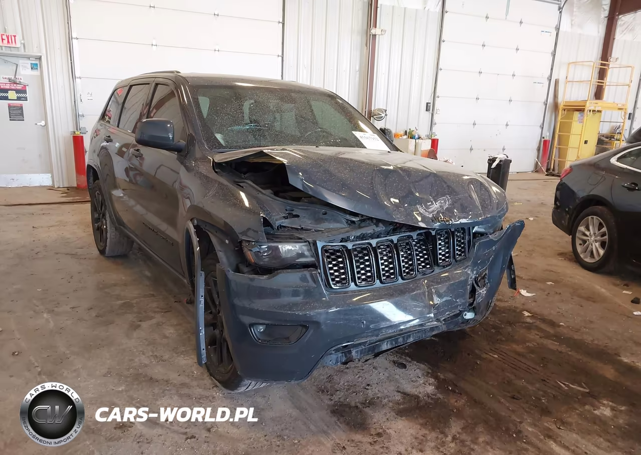 2018 Jeep Grand Cherokee Altitude 4X4 VIN:1C4RJFAG7JC156488 - 6