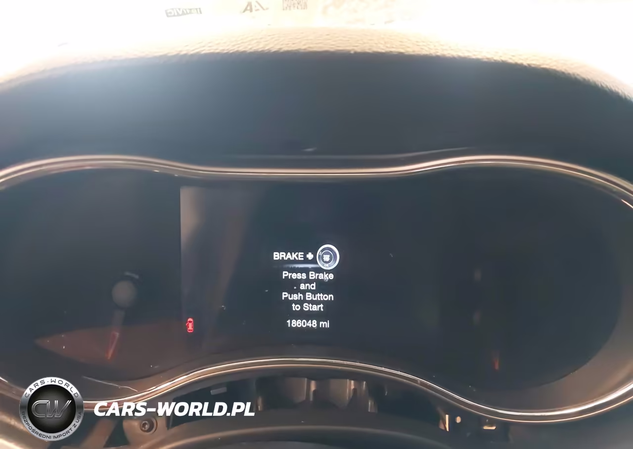 2018 Jeep Grand Cherokee Altitude 4X4 VIN:1C4RJFAG7JC156488 - 7