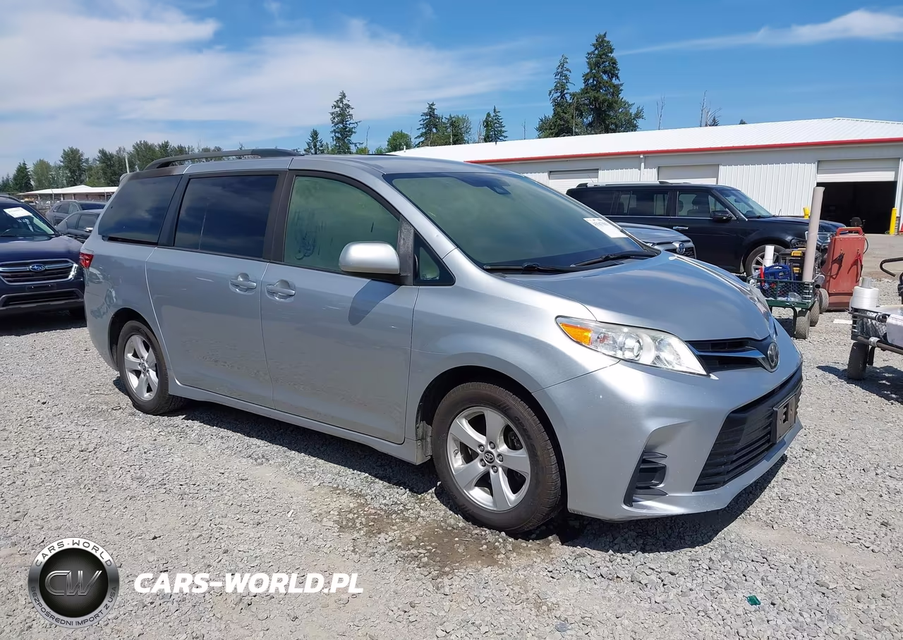 2019 Toyota Sienna Le 8 Passenger