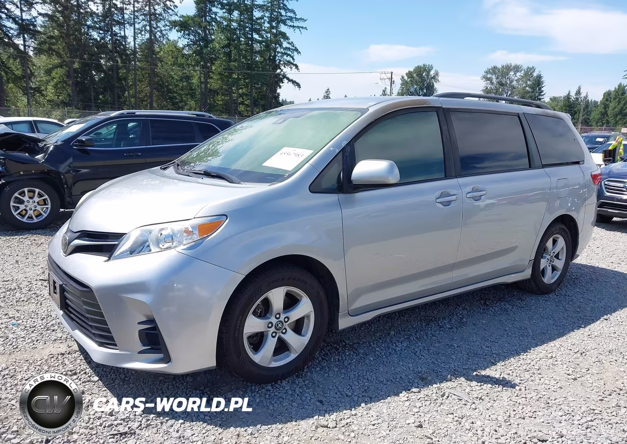2019 Toyota Sienna Le 8 Passenger VIN:5TDKZ3DC3KS016052 - 2