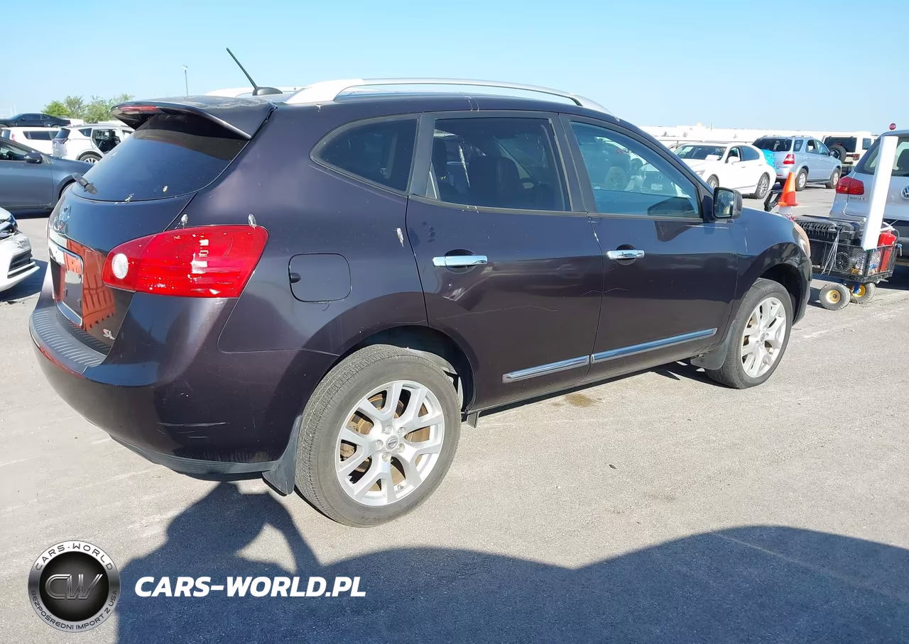 2011 Nissan Rogue Sv VIN:JN8AS5MT8BW185144 - 4