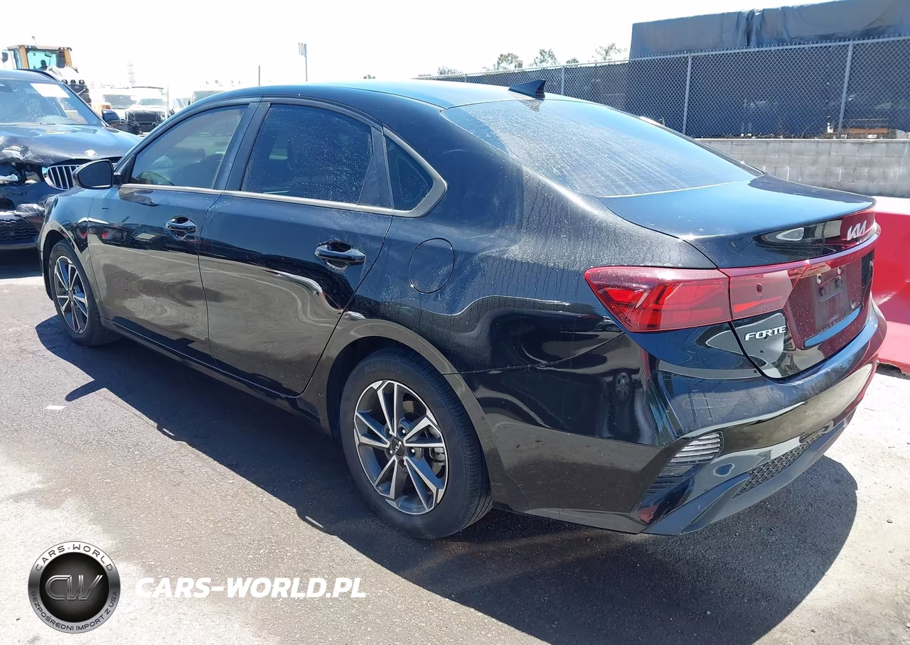 2022 Kia Forte Lxs VIN:3KPF24AD3NE454576 - 3