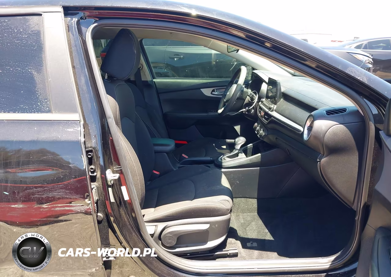 2022 Kia Forte Lxs VIN:3KPF24AD3NE454576 - 5