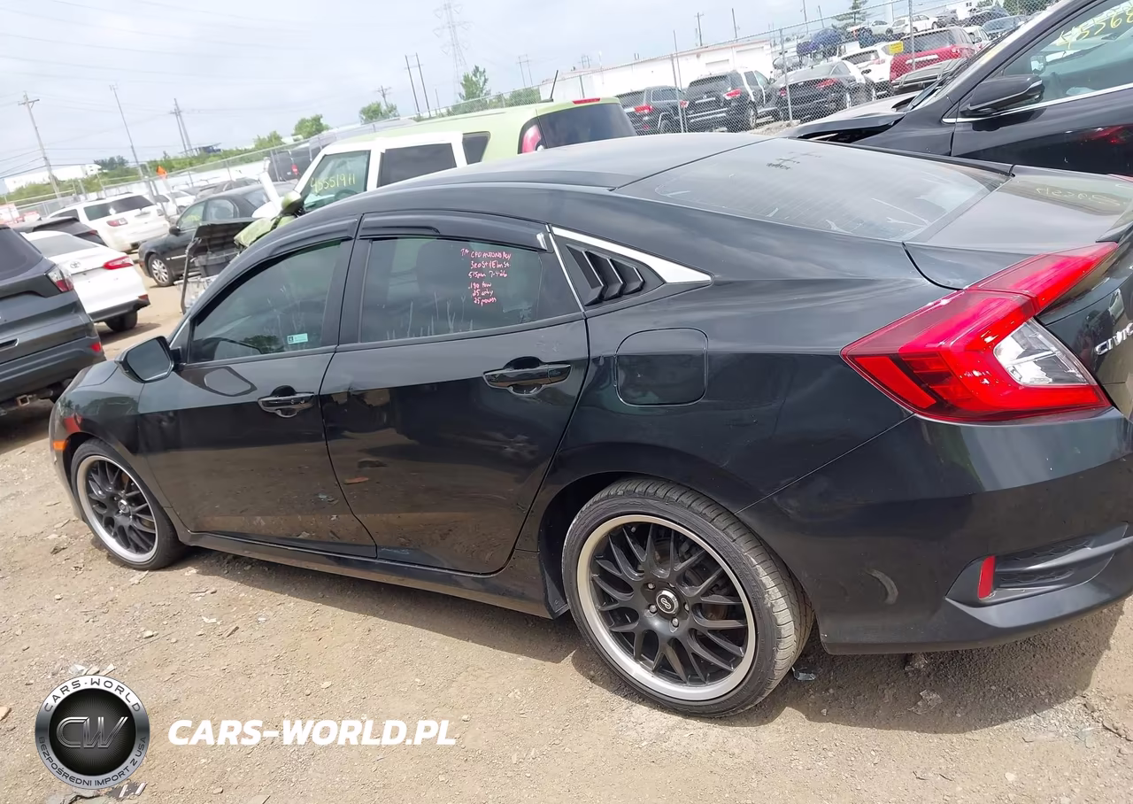 2020 Honda Civic Sport VIN:2HGFC2F86LH590250 - 13