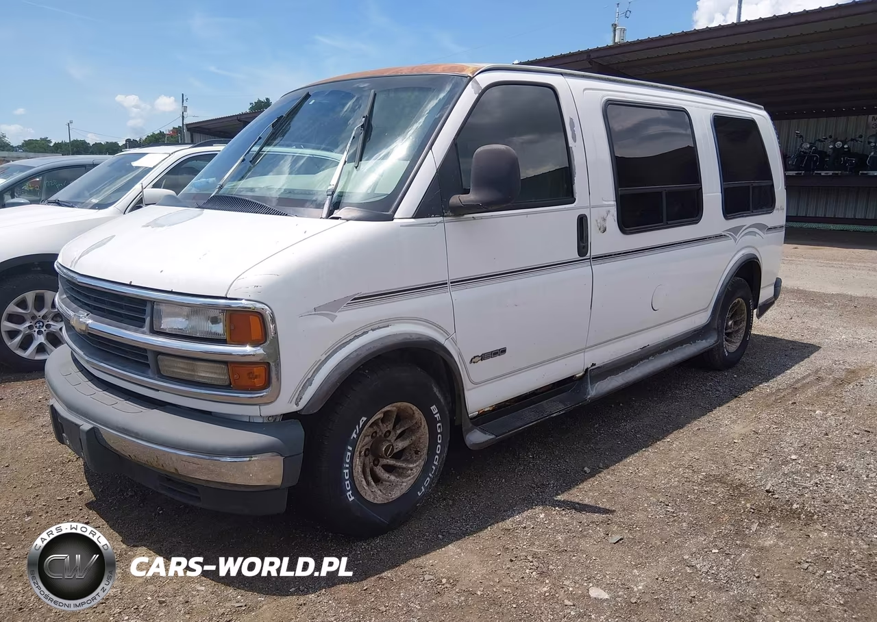 2000 Chevrolet Express Upfitter Pkg. VIN:1GBFG15R8Y1111084 - 2