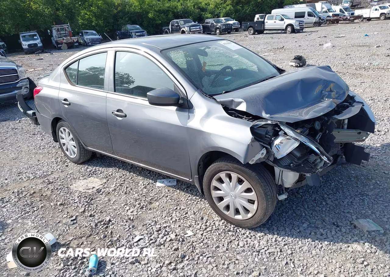 2018 Nissan Versa 1.6 S+