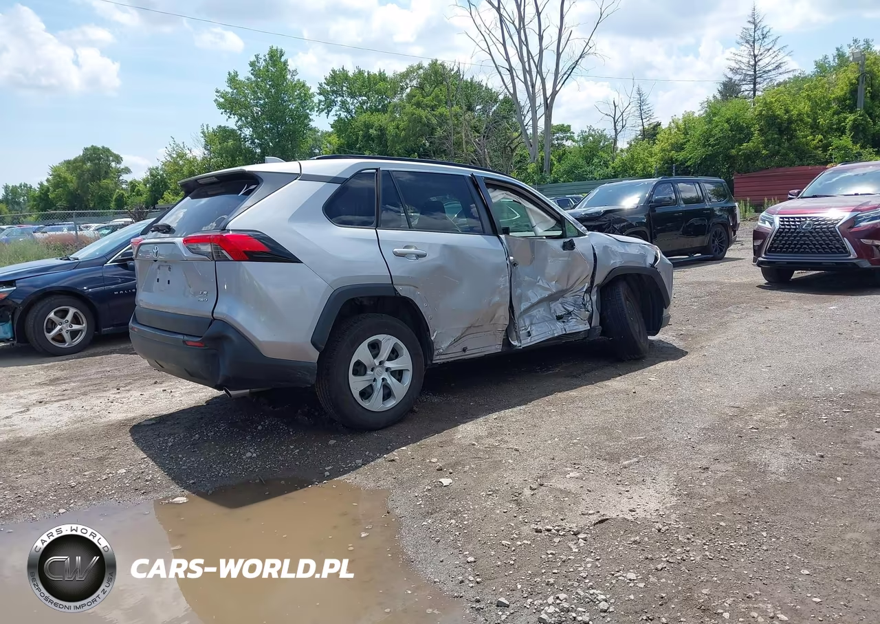 2021 Toyota Rav4 Le VIN:JTMF1RFV6MD075542 - 4