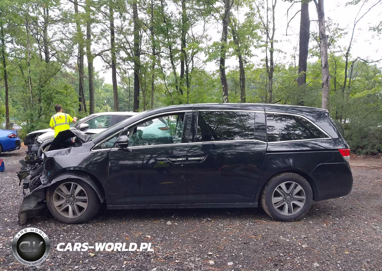 2016 Honda Odyssey Touring-Touring Elite VIN:5FNRL5H95GB047504 - 14