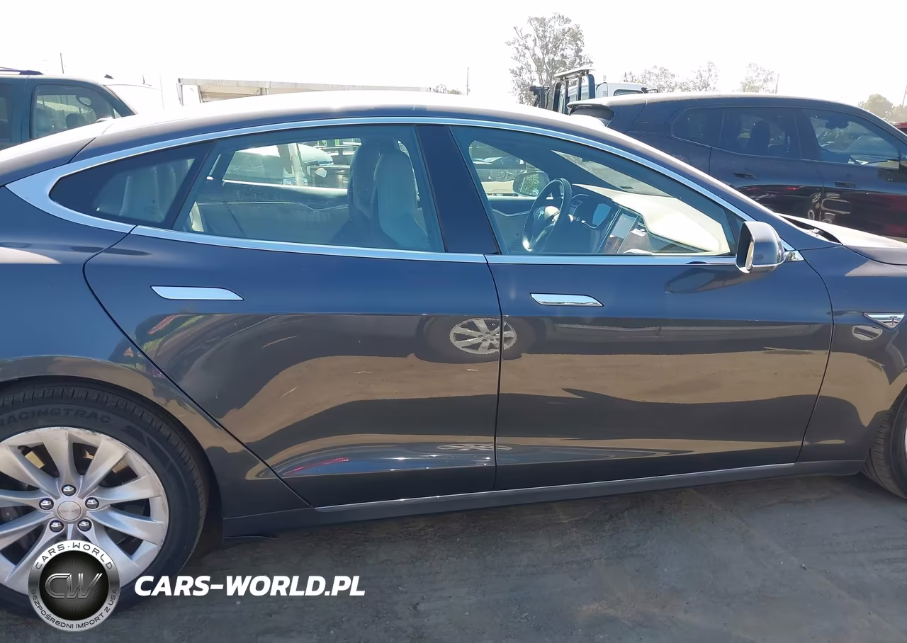 2016 Tesla Model S VIN:5YJSA1E19GF151329 - 13