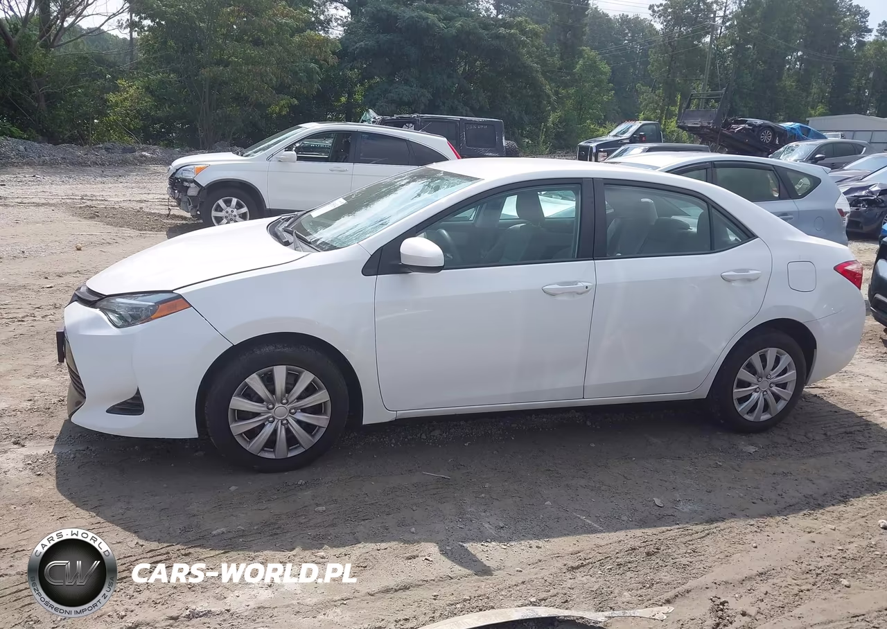2019 Toyota Corolla Le VIN:5YFBURHE0KP926621 - 14