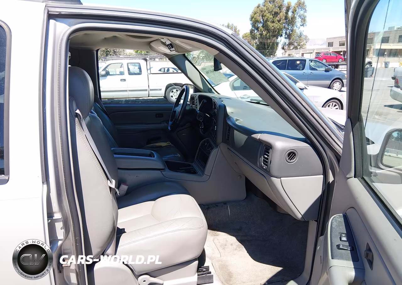 2004 Chevrolet Tahoe Z71 VIN:1GNEK13T64R302963 - 5