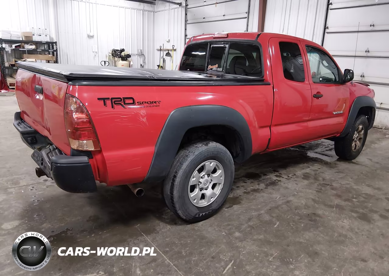 2008 Toyota Tacoma Base V6 VIN:5TEUU42N68Z536582 - 4