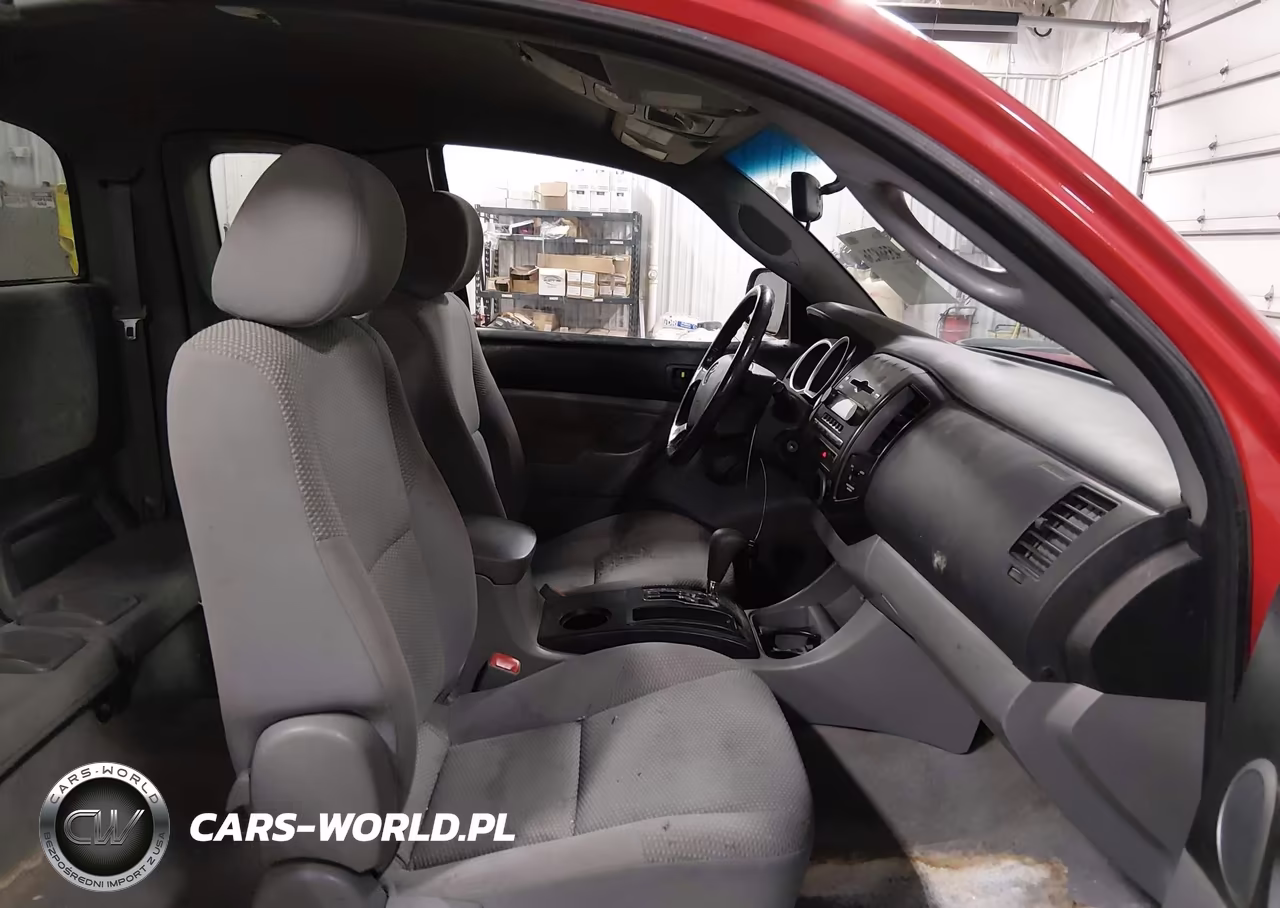 2008 Toyota Tacoma Base V6 VIN:5TEUU42N68Z536582 - 5