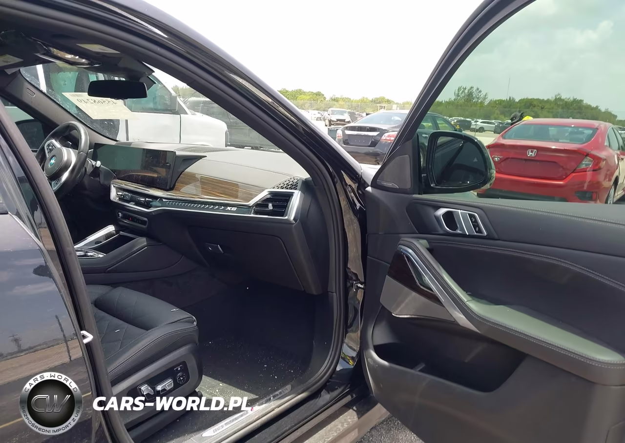 2025 BMW X6 xDrive40I VIN:5UX33EX09S9W32242 - 5