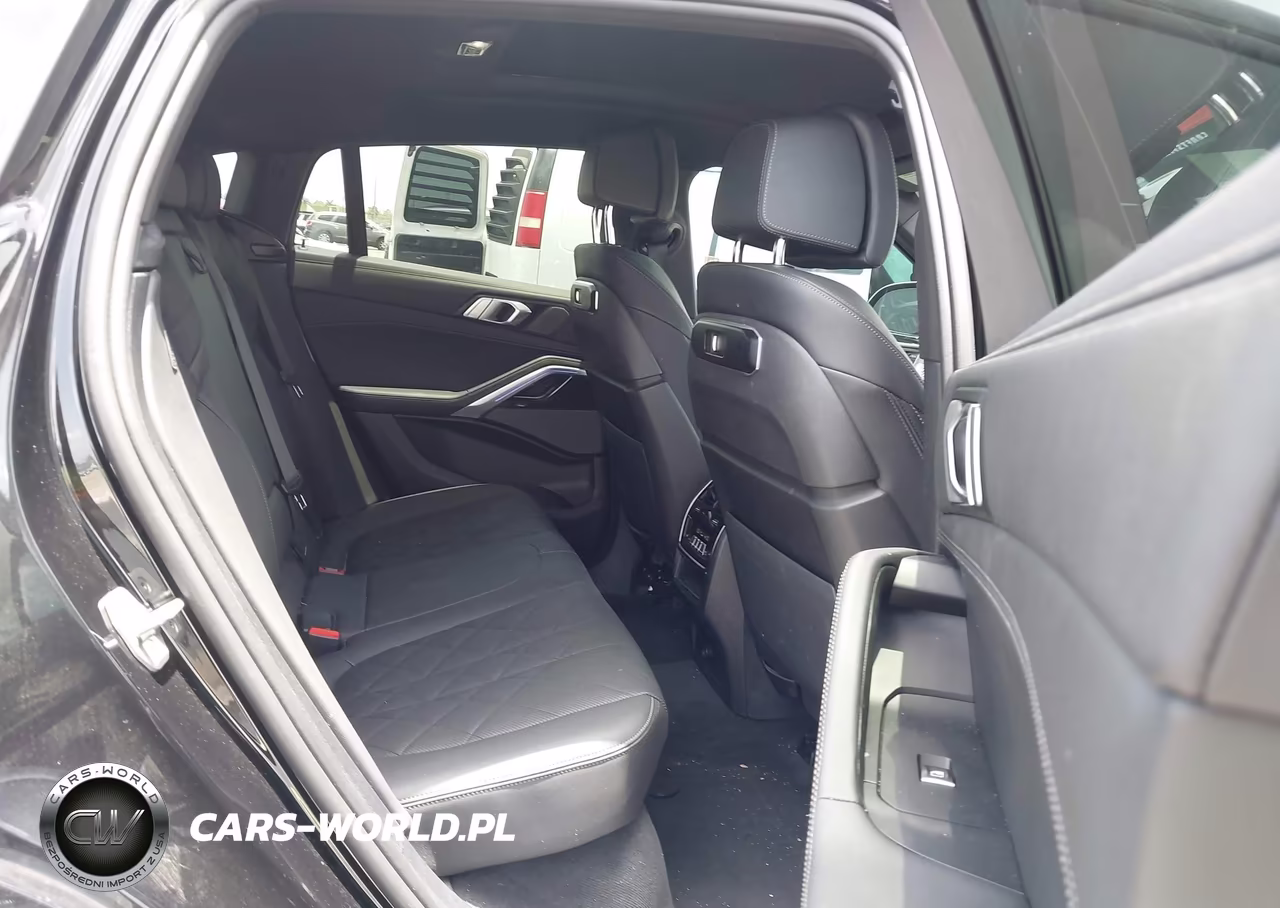2025 BMW X6 xDrive40I VIN:5UX33EX09S9W32242 - 8