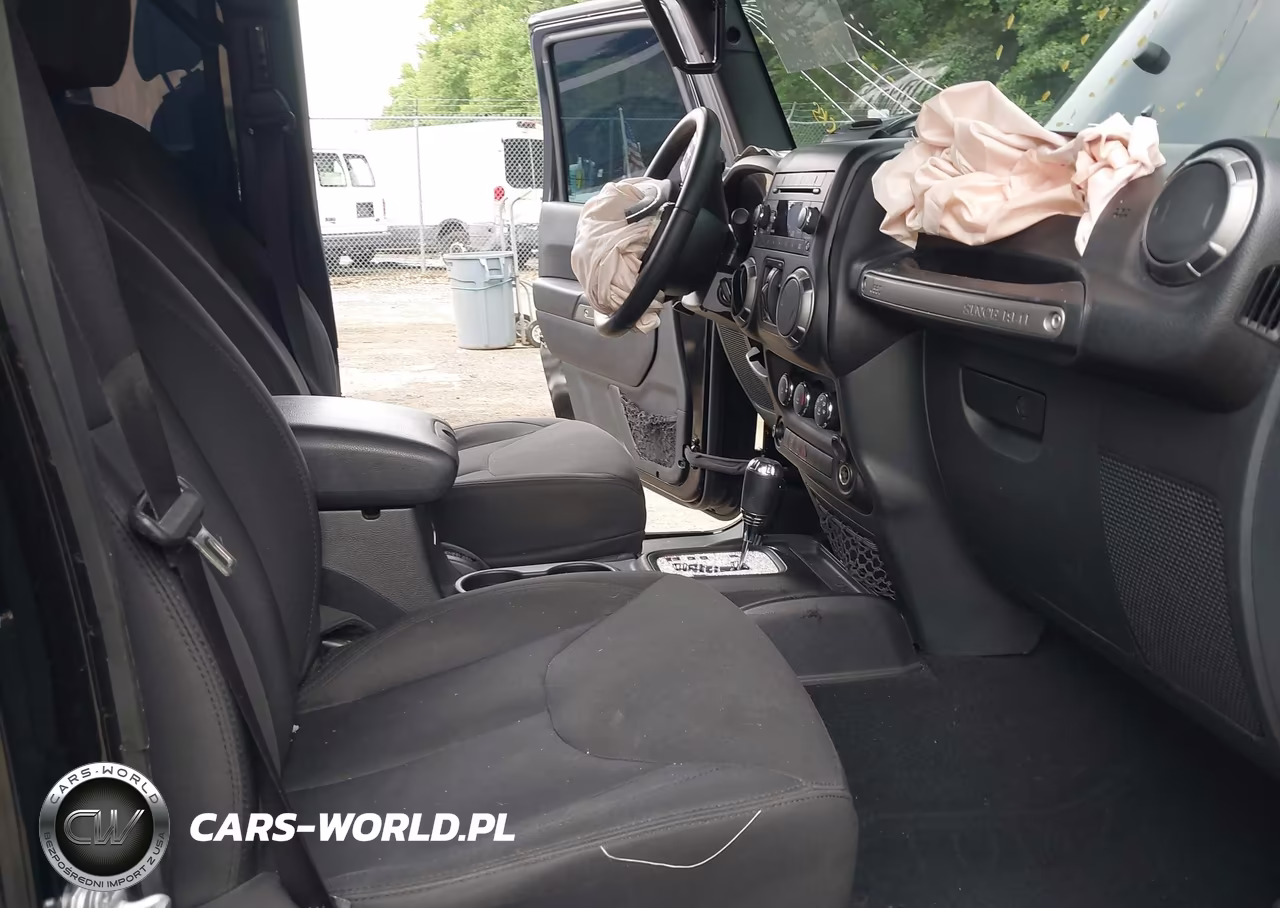 2018 Jeep Wrangler Jk Unlimited Sport S 4X4 VIN:1C4BJWDG6JL878807 - 5