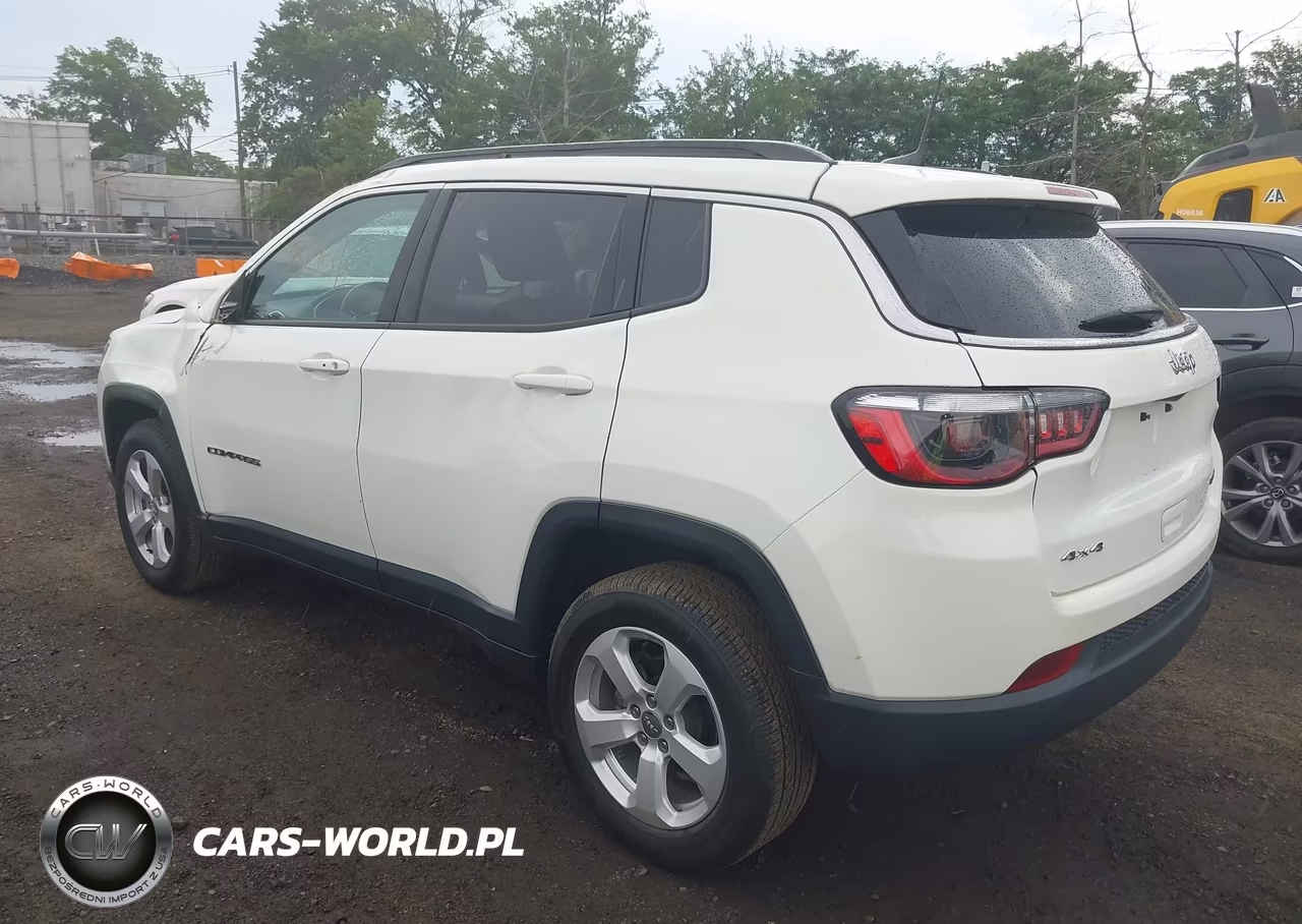 2021 Jeep Compass Latitude 4X4 VIN:3C4NJDBB9MT599000 - 3
