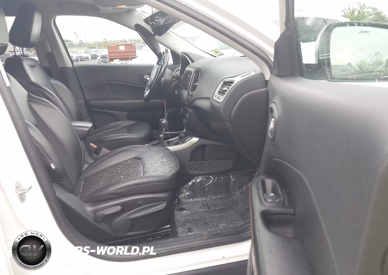 2021 Jeep Compass Latitude 4X4 VIN:3C4NJDBB9MT599000 - 5