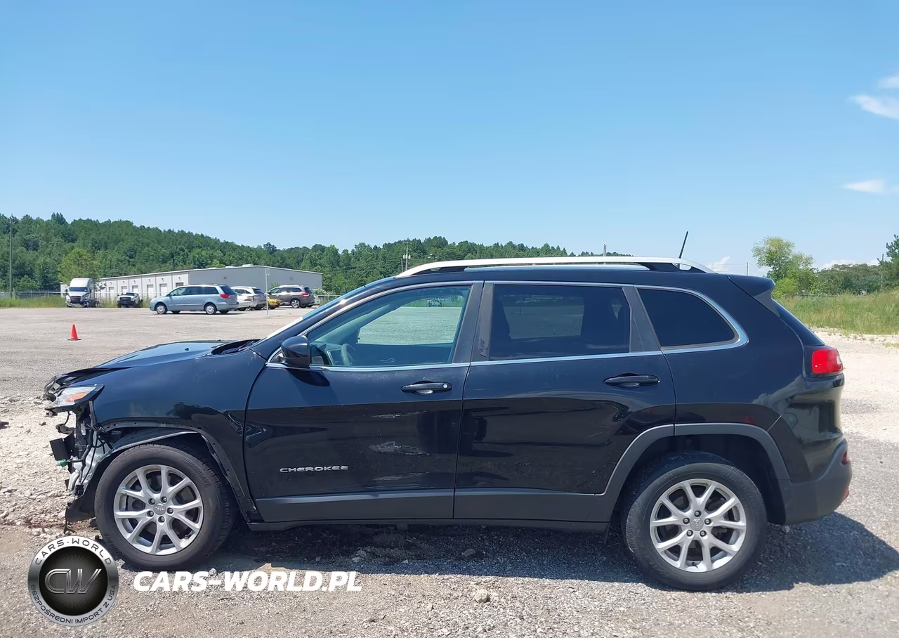 2018 Jeep Cherokee Latitude Fwd VIN:1C4PJLCBXJD587375 - 15