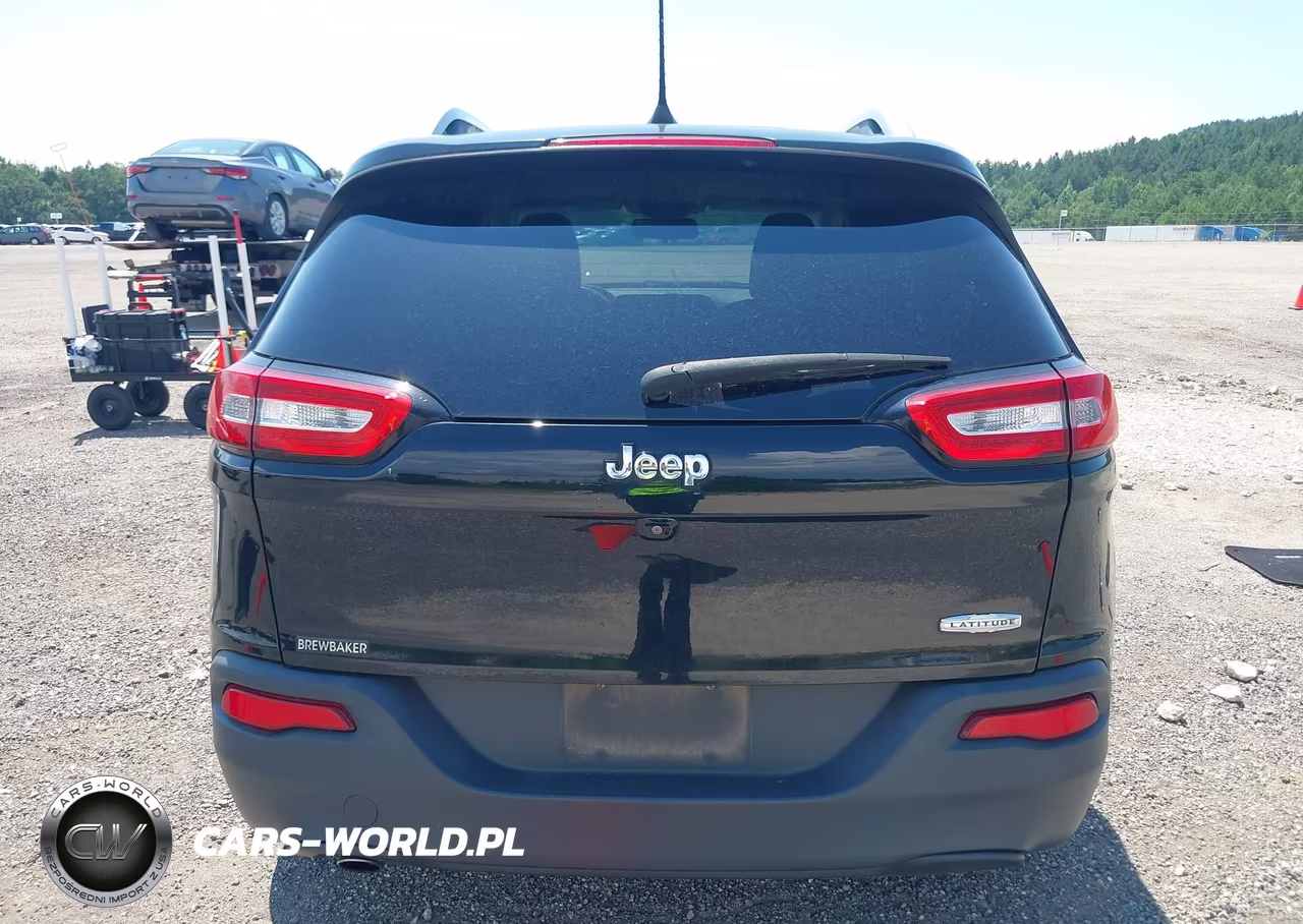 2018 Jeep Cherokee Latitude Fwd VIN:1C4PJLCBXJD587375 - 17