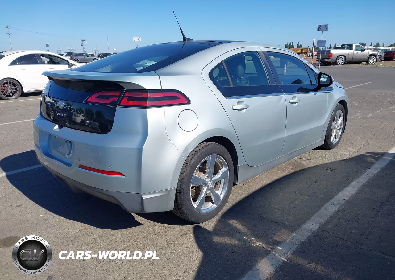 2011 Chevrolet Volt VIN:1G1RD6E40BU101487 - 4