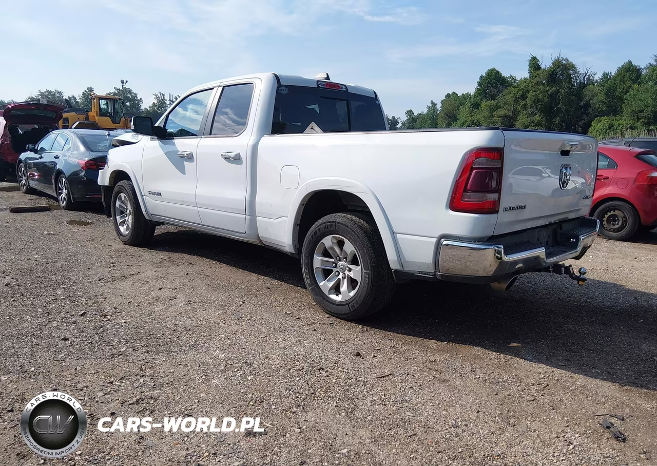 2020 Ram 1500 Laramie 4X4 6'4 Box VIN:1C6SRFDT2LN227484 - 3