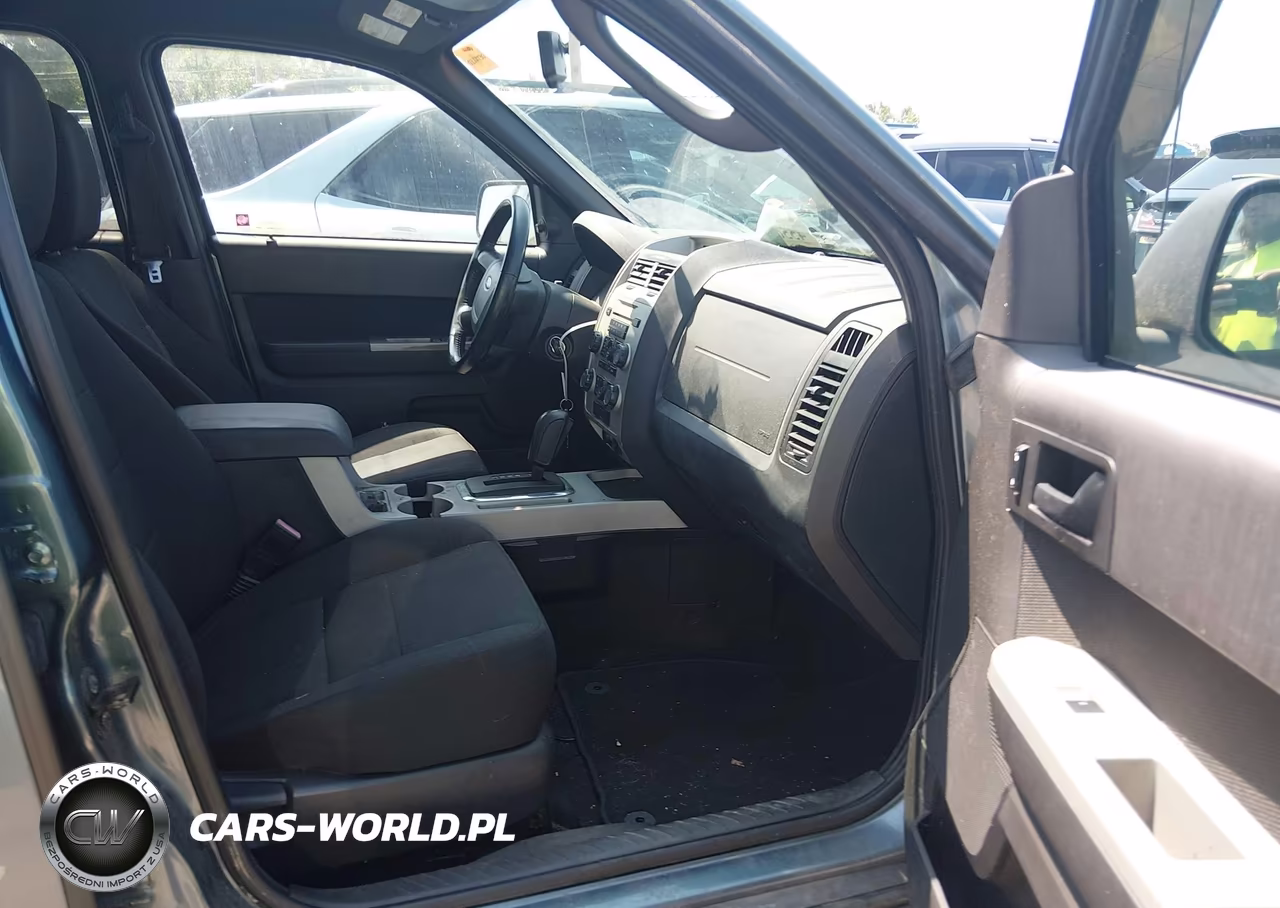 2010 Ford Escape Xlt VIN:1FMCU0D72AKA09647 - 5