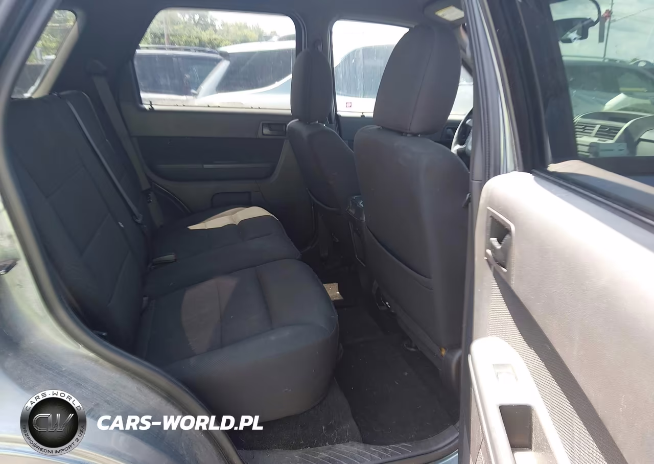 2010 Ford Escape Xlt VIN:1FMCU0D72AKA09647 - 8