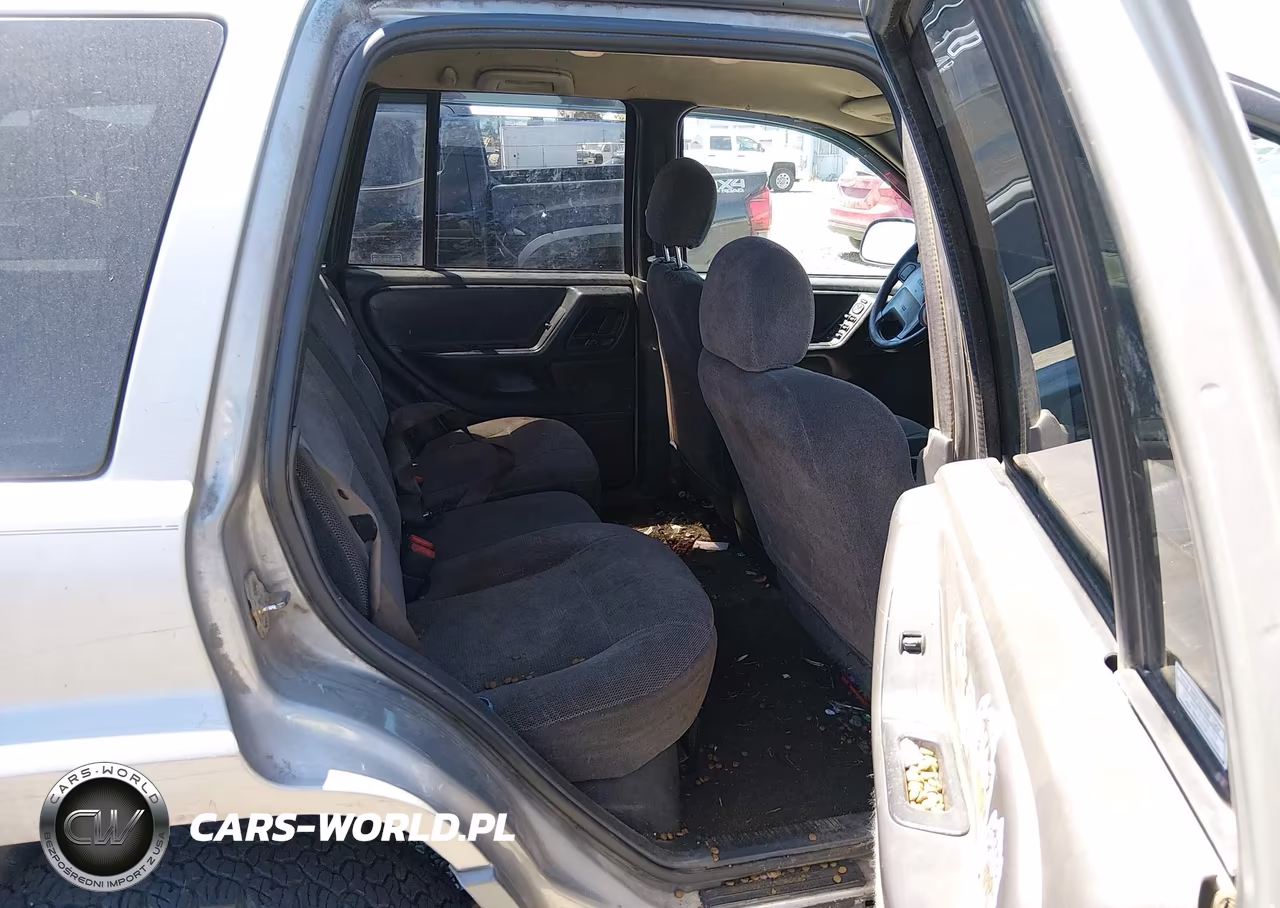 2000 Jeep Grand Cherokee Laredo VIN:1J4GW48S7YC271040 - 8