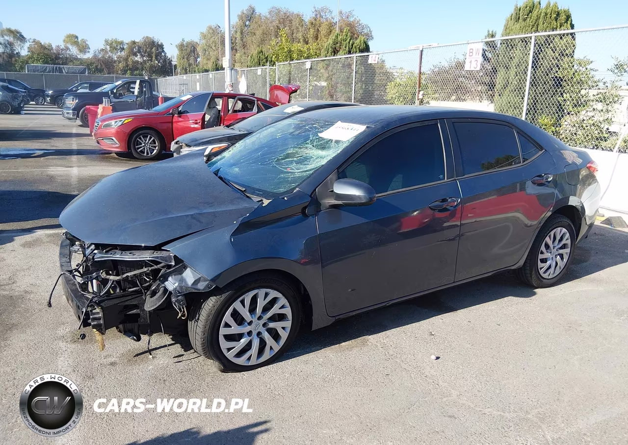 2017 Toyota Corolla Le VIN:5YFBURHE4HP644734 - 14