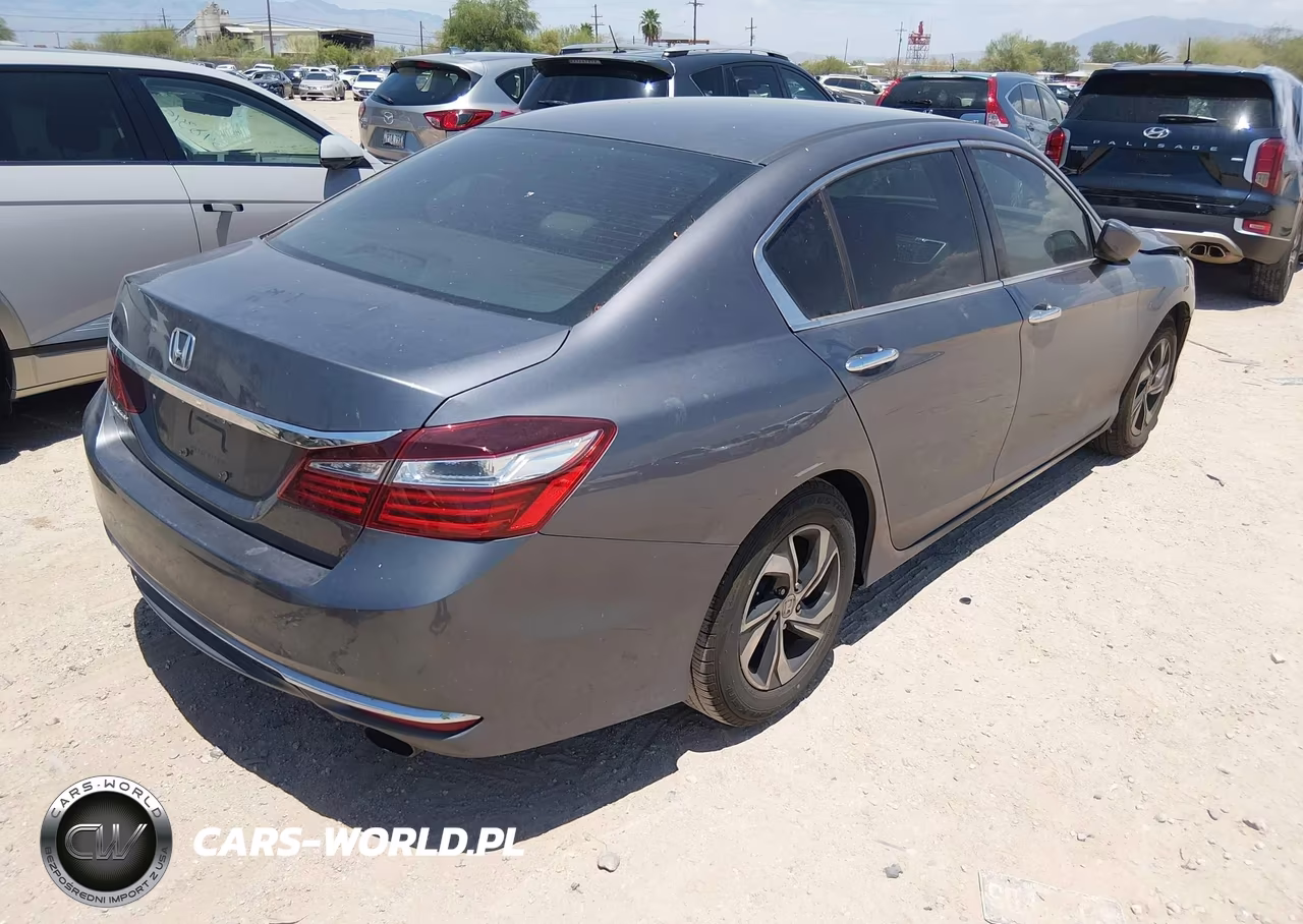2017 Honda Accord Lx VIN:1HGCR2F35HA093475 - 4