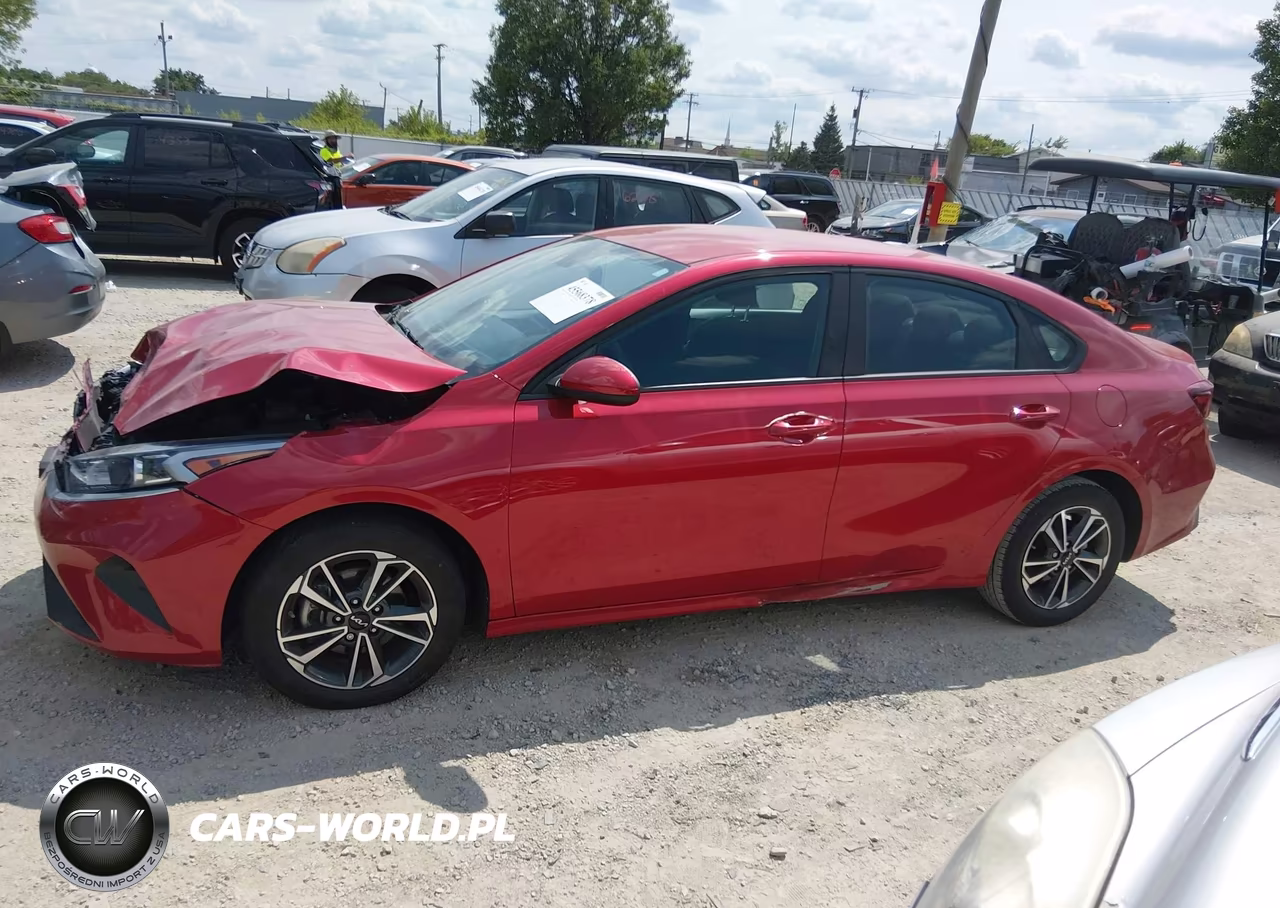 2024 Kia Forte Lxs VIN:3KPF24AD1RE792712 - 14