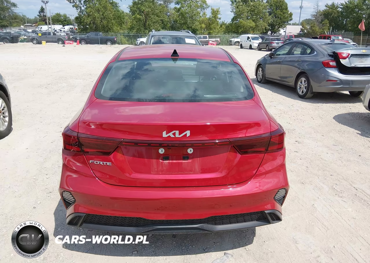 2024 Kia Forte Lxs VIN:3KPF24AD1RE792712 - 16
