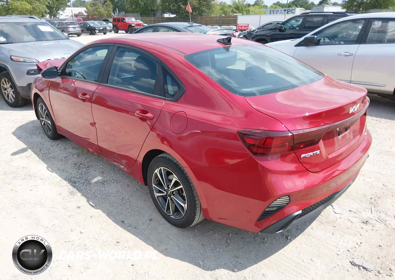 2024 Kia Forte Lxs VIN:3KPF24AD1RE792712 - 3
