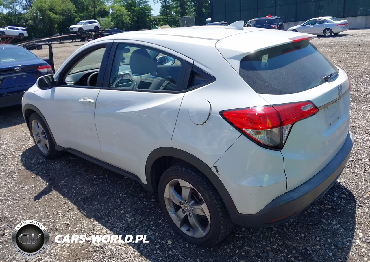 2019 Honda Hr-V Lx VIN:3CZRU6H3XKM718758 - 3