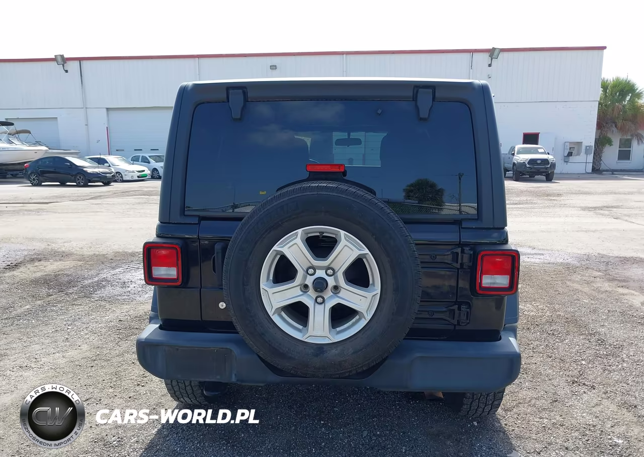 2020 Jeep Wrangler Unlimited Sport S 4X4 VIN:1C4HJXDN9LW204702 - 17