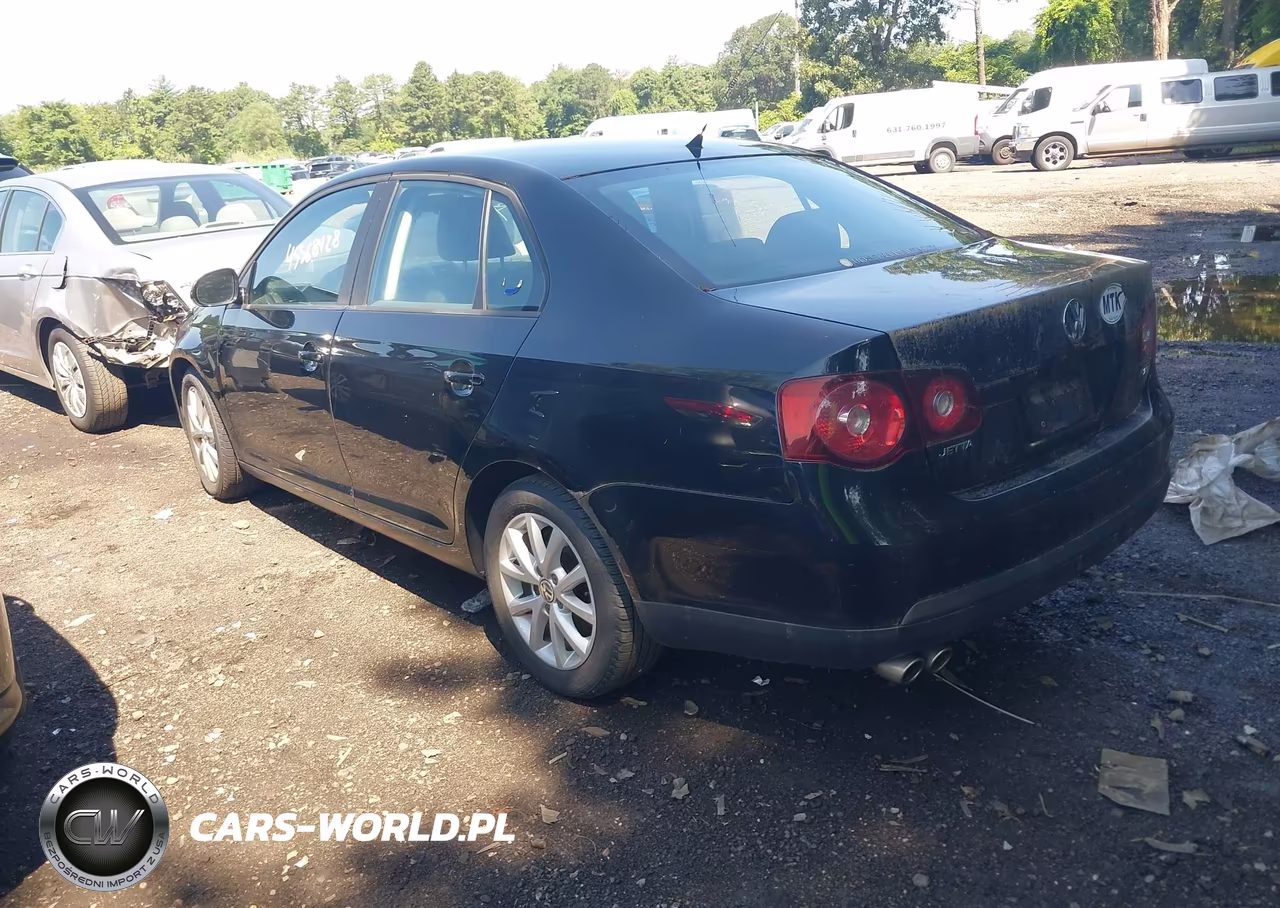 2010 Volkswagen Jetta Limited Edition VIN:3VWRZ7AJ0AM121703 - 3